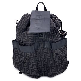 Fendi Zaino grande in tela nera Zucca Strike Altro