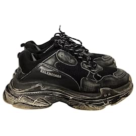 Balenciaga-Balenciaga Triple S Faded Sneakers in Black Polyester-Black