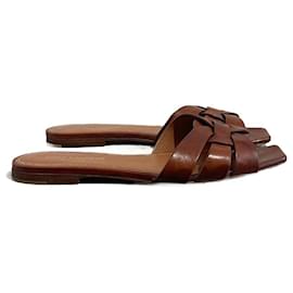 YVES SAINT LAURENT Sandals T.EU 38 Leather Camel