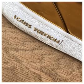 Louis Vuitton-LOUIS VUITTON Trainers T.EU 38.5 Leather-Golden