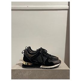 Baskets LOUIS VUITTON T.EU 40 Cuir Noir
