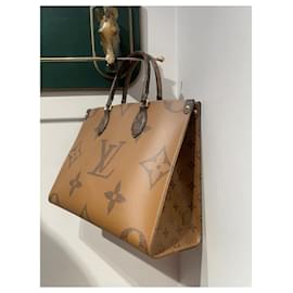 Louis Vuitton-Em movimento-Marrom