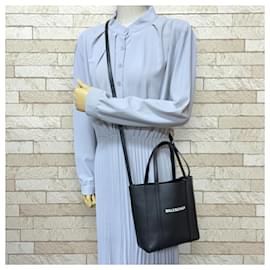 Balenciaga-Balenciaga Everyday XXS Tote Shoulder Bag-Black