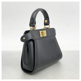 Fendi-Sac à bandoulière en cuir Nano Peekaboo de Fendi-Noir