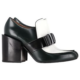 Marni Sapatos de Salto Bicolor em Couro Verde Verde