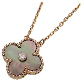 Van Cleef & Arpels-Van Cleef & Arpels Alhambra Necklace-Golden