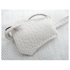 Hermès-Hermès togo leather bell and pull in chalk white, length 21 cm-Eggshell
