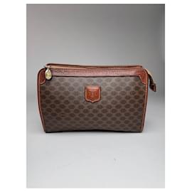 Céline-CELINE Clutch bags T.  Leather-Brown