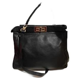 Fendi-Peekaboo-Black