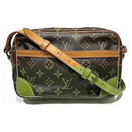 Louis Vuitton-Bolsa de Ombro Trocadero 23 Louis Vuitton M51276-Marrom
