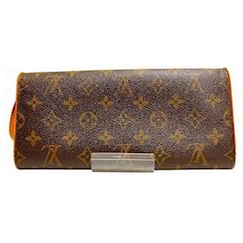 Louis Vuitton-Bolsa de Ombro Pochette Twin GM Monograma Louis Vuitton-Marrom