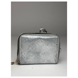 Louis Vuitton-LOUIS VUITTON Wallets T.  Patent leather-Silvery