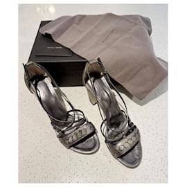 Bottega Veneta-Silver heeled sandals with intrecciato design-Silvery