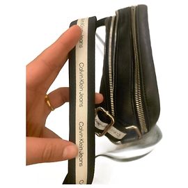 Calvin Klein Jeans camera bag leather look Black