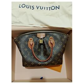 Louis Vuitton-Boetie-Monogram