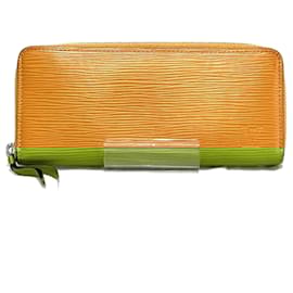 Louis Vuitton-Carteira Clemence em couro Epi Louis Vuitton M64305-Amarelo