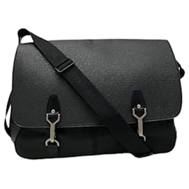 Louis Vuitton-Bolsa de Ombro Louis Vuitton Taiga Dersu M30168-Preto