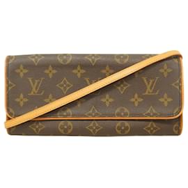 Louis Vuitton-Bolsa de Ombro Pochette Twin GM Monograma Louis Vuitton-Marrom