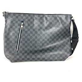 Louis Vuitton-Bolsa de Ombro Louis Vuitton Damier Graphite Mick GM-Preto