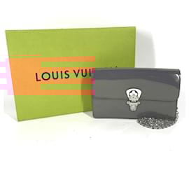 Louis Vuitton-Carteira de corrente em couro verniz rosa Louis Vuitton-Rosa