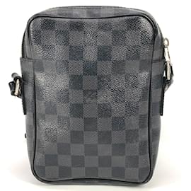 Louis Vuitton-Bolsa transversal Damier Graphite Louis Vuitton-Preto