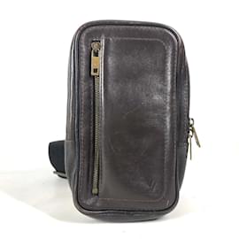 Louis Vuitton-Bolsa Utah Siu da Louis Vuitton-Marrom
