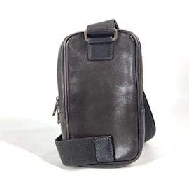 Louis Vuitton-Bolsa Utah Siu da Louis Vuitton-Marrom