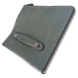 Fendi-Fendi Clutch Bag Selleria 7M0225 in Gray Leather-Brown