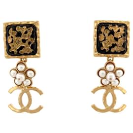 Chanel-NINE CHANEL SQUARE DROP EARRINGS WITH CC LOGO & GOLD METAL PEARLS-Golden