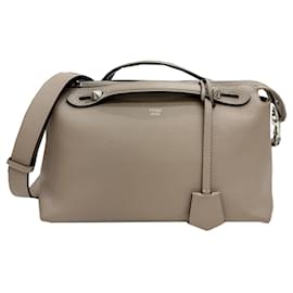 Fendi-Fendi By the Way Sac à main moyen-Beige
