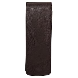 Louis Vuitton-LOUIS VUITTON Taiga Dog Solo Pen Case Mahogany LV Auth bs24147-Brown