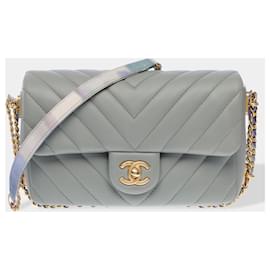 Chanel-CHANEL Timeless/Classique Bag in Gray Leather - 102599-Grey