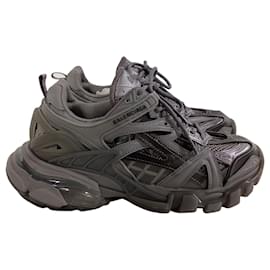 Balenciaga-Balenciaga Track.2 Sneakers in Dark Grey Polyurethane-Grey