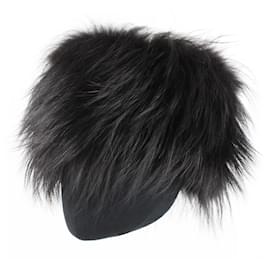 Balenciaga-Chapeau en fourrure Balenciaga d'occasion-Noir
