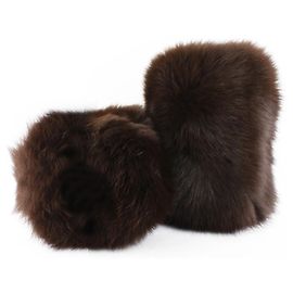 Haselnussbraune Pelzfäustlinge von Saint Laurent Braun