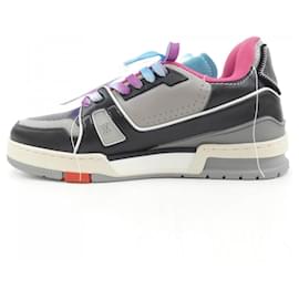 Louis Vuitton-Tênis pretos e cinzas Louis Vuitton-Marrom,Preto