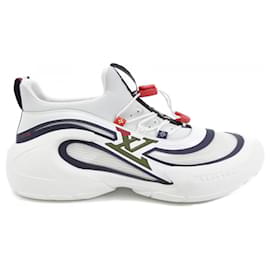 Louis Vuitton-Tênis brancos Louis Vuitton-Branco