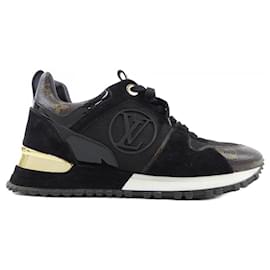 Louis Vuitton-Tênis pretos Louis Vuitton-Preto