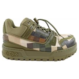 Louis Vuitton-Louis Vuitton Khaki Sneakers-Khaki