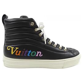 Louis Vuitton-Louis Vuitton Black Sneakers-Black
