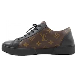Louis Vuitton-Tênis pretos e marrons Louis Vuitton-Marrom,Preto