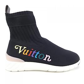 Louis Vuitton-Louis Vuitton Black Sneakers-Black
