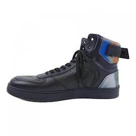 Louis Vuitton-Tênis pretos Louis Vuitton-Preto