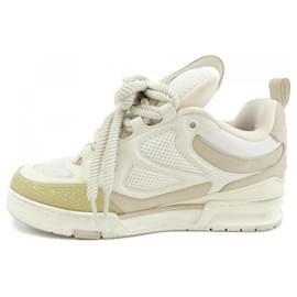 Louis Vuitton-Tênis bege e branco Louis Vuitton-Branco,Bege