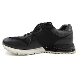 Louis Vuitton-Tênis pretos Louis Vuitton-Preto