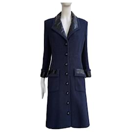 Chanel-CC Buttons Navy Tweed Coat with Leather Accents 38 FR-Navy blue