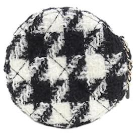 Chanel-Chanel Black and White Tweed Shoulder Bag-Black,White