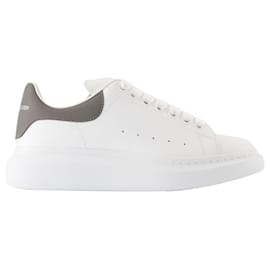 Alexander Mcqueen-Sneakers Oversized - Alexander McQueen - Leather - White-White