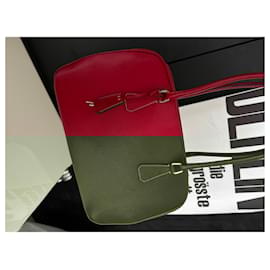 Prada-plume-Dark red