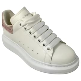 Alexander Mcqueen-Alexander McQueen White / Pink Crystal-Embellished Leather Exaggerated-Sole Sneakers-White